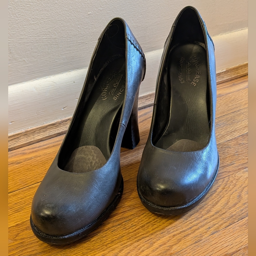 Kork-Ease Simone Size 9 Slate Gray Leather Block Heels with Stitch Details